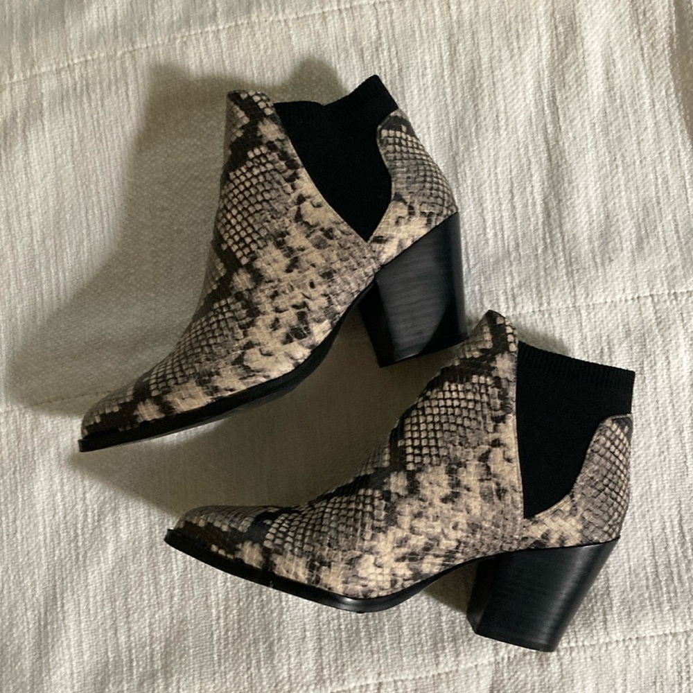 Steve Madden Patrol booties
